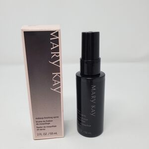 NIB MARY KAY Makeup Finishing Spray